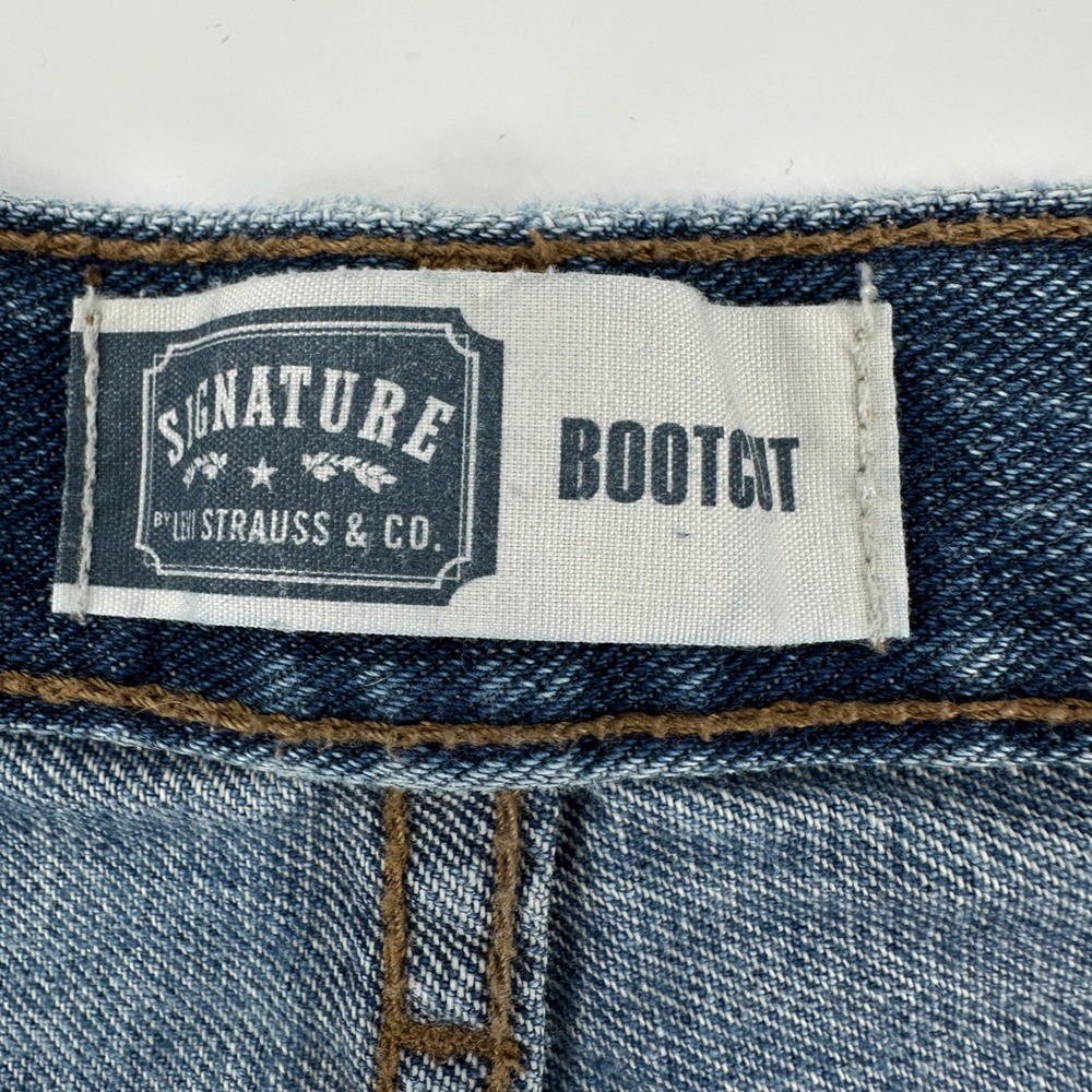 Signature by Levi Strauss & Co Mens 34x30 Bootcut Jeans Medium‎ Wash - Picture 7 of 13